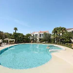 Hotel apartamentowy Carlotta Lido